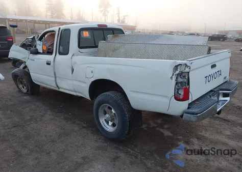 1996 Toyota Tacoma Xtracab z USA, uszkodzony, nr VIN 4TAWM72N5TZ121070